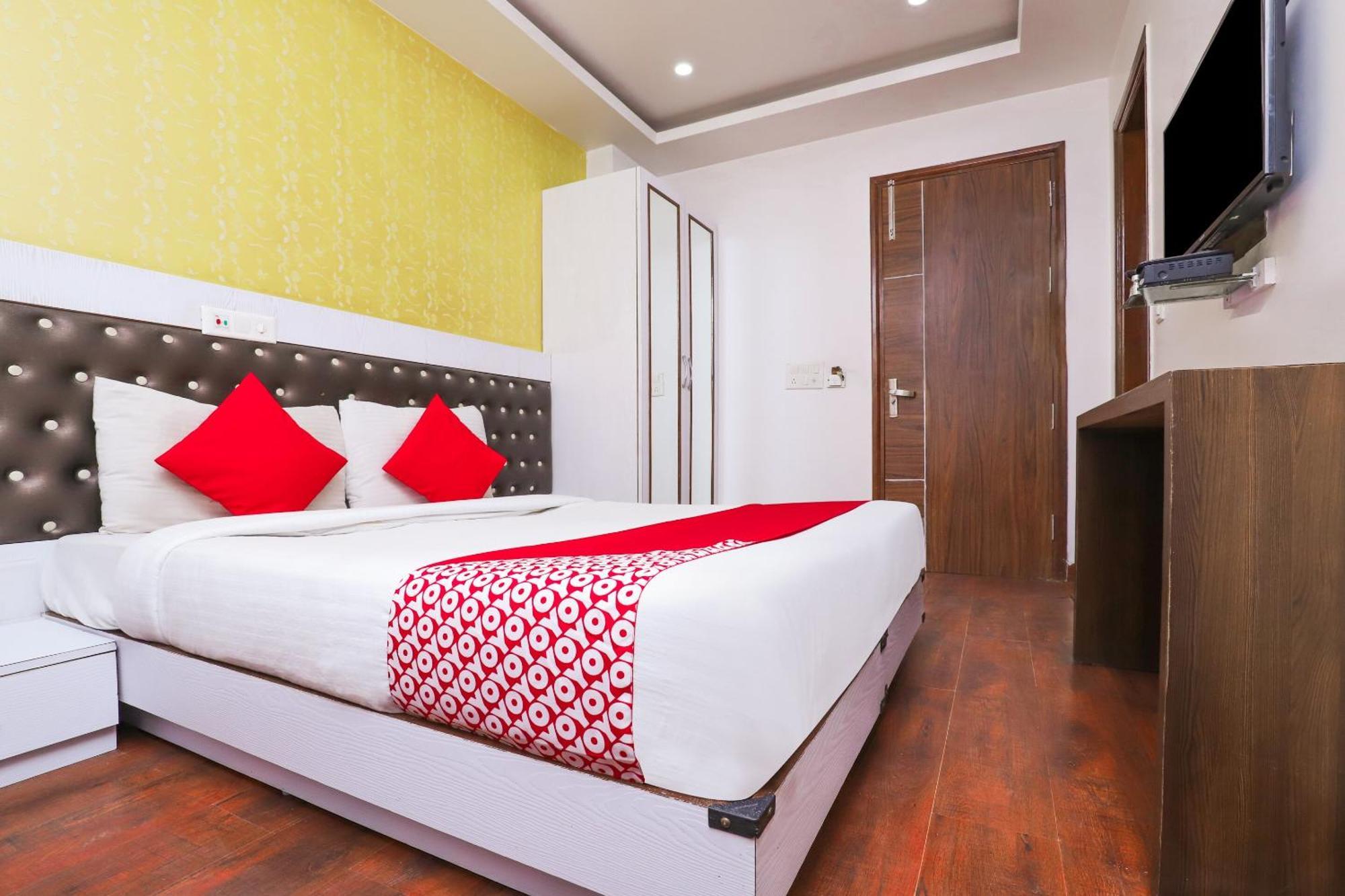 Hotel O Sehej Continental Nueva Delhi Exterior foto